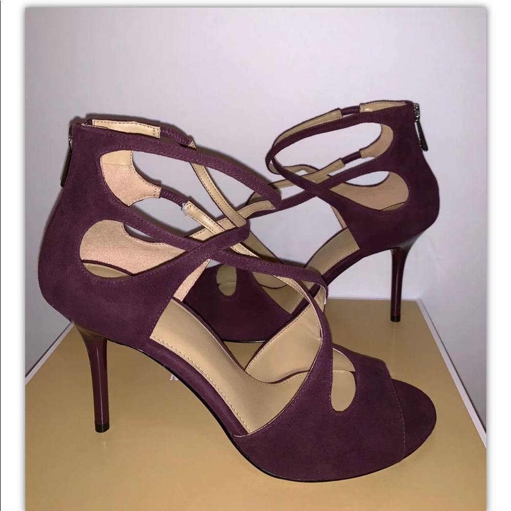 Michael Kors Chantelle Patent Damson Sandals - Picture 5 of 9
